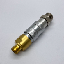 La serie NSI son acoplamientos de rotura en seco con válvulas de cara plana Sistema de acoplamiento con operación a dos manos